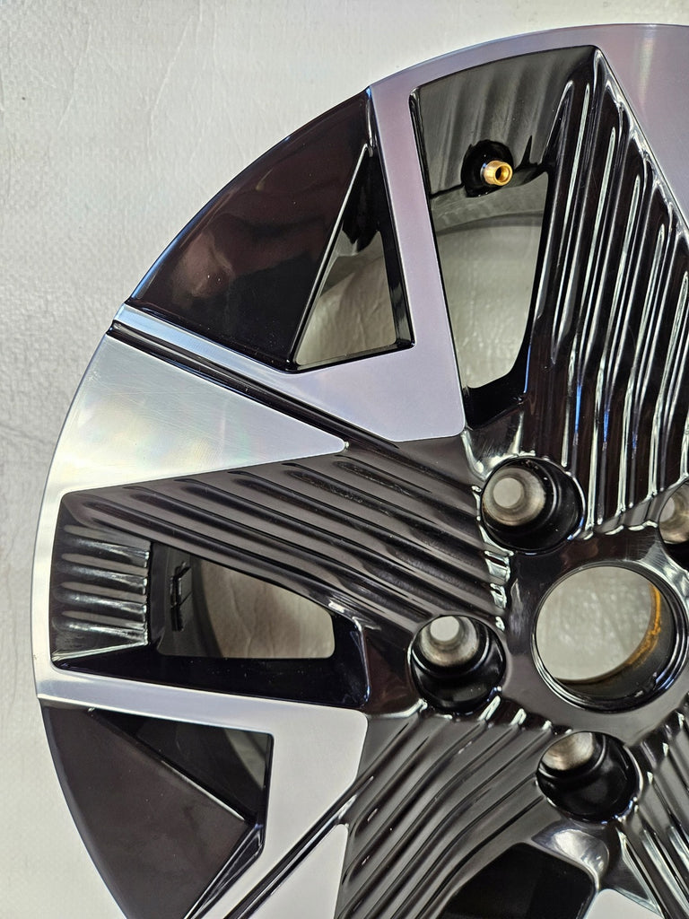 1x Alufelge 16 Zoll 6.0" 5x114.3 38ET 403006971 Nissan Qashqai I Leaf Ze0 Ze1