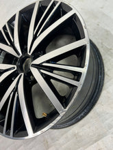 Load image into Gallery viewer, 1x Alufelge 17 Zoll 7.0&quot; 5x112 43ET 5C0601025BQ VW New Beetle Rim Wheel