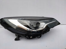 Laden Sie das Bild in den Galerie-Viewer, Frontscheinwerfer Opel Astra 39111150 LED Rechts Scheinwerfer Headlight