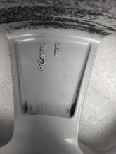 Laden Sie das Bild in den Galerie-Viewer, 1x Alufelge 18 Zoll 8.0&quot; 5x112 26ET Glanz Silber 8K0601025BL Audi A4 Rim Wheel