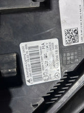 Laden Sie das Bild in den Galerie-Viewer, Frontscheinwerfer Mercedes-Benz Gla A1569061800 Rechts Scheinwerfer Headlight SCH4516764426jl