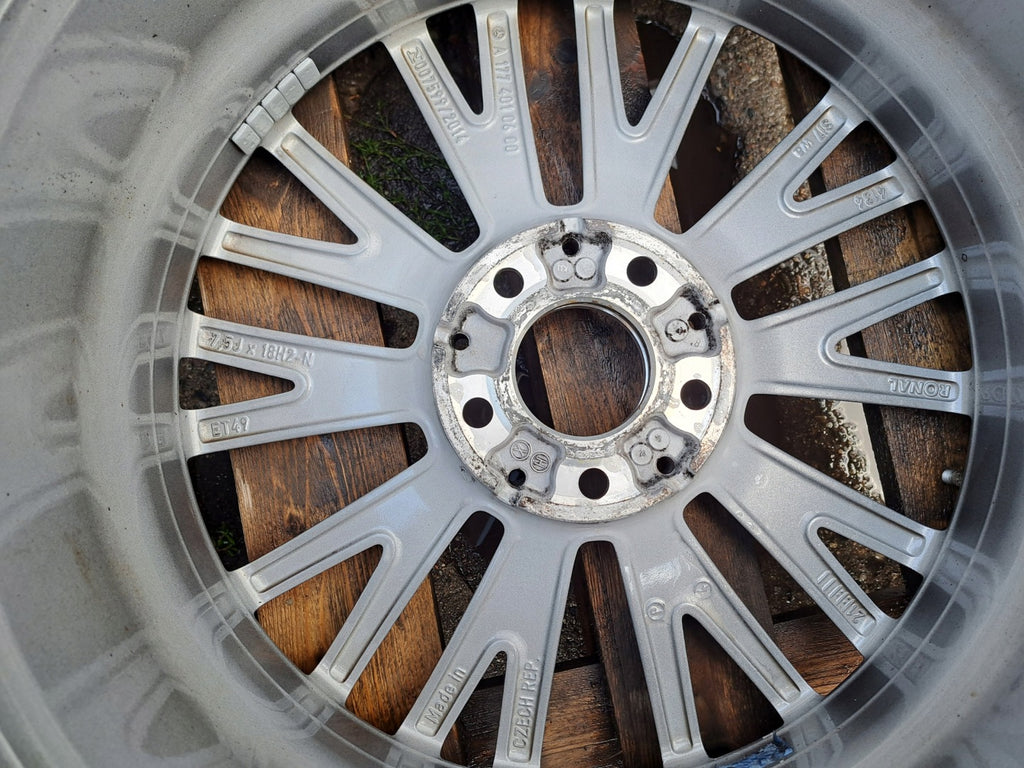 1x Alufelge 18 Zoll 7.5" 5x112 49ET Glanz A1774010600 Mercedes-Benz W177 FEL4048709074ya