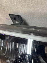 Laden Sie das Bild in den Galerie-Viewer, Frontscheinwerfer Renault Master 260106174R Rechts Scheinwerfer Headlight SCH7156764310xc