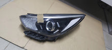 Load image into Gallery viewer, Frontscheinwerfer Kia Niro 92102-G5 92102-G5000 LED Rechts Headlight