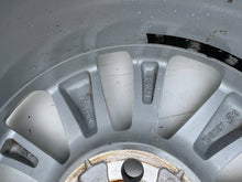 Laden Sie das Bild in den Galerie-Viewer, 1x Alufelge 16 Zoll 6.5&quot; 5x114.3 45ET Toyota Rim Wheel