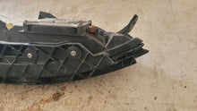 Laden Sie das Bild in den Galerie-Viewer, Frontscheinwerfer Jeep Cherokee 68157105AL 130732948901 Links Headlight SCH1472139787gg
