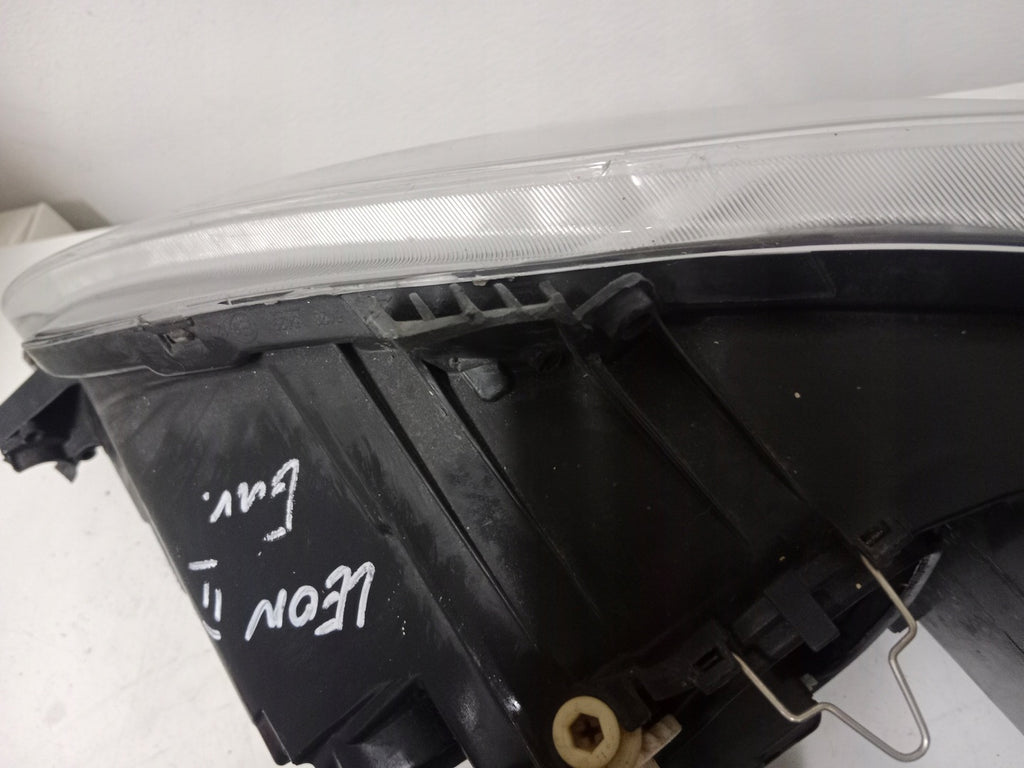 Frontscheinwerfer Seat Altea Xl Toledo III 5P1941006A 89309820 LED Rechts