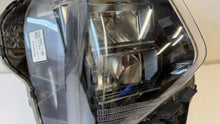 Load image into Gallery viewer, Frontscheinwerfer Hyundai Tucson 92102N7100 LED Rechts Scheinwerfer Headlight SCH7654610984vz