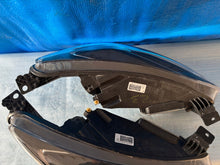 Laden Sie das Bild in den Galerie-Viewer, Frontscheinwerfer Ford Focus JX7B-13E016-AJ JX7B-13E017-AE LED Rechts oder Links SCH6609559220ta