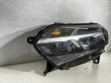 Laden Sie das Bild in den Galerie-Viewer, Frontscheinwerfer Dacia Sandero III 260605914R LED Links Scheinwerfer Headlight