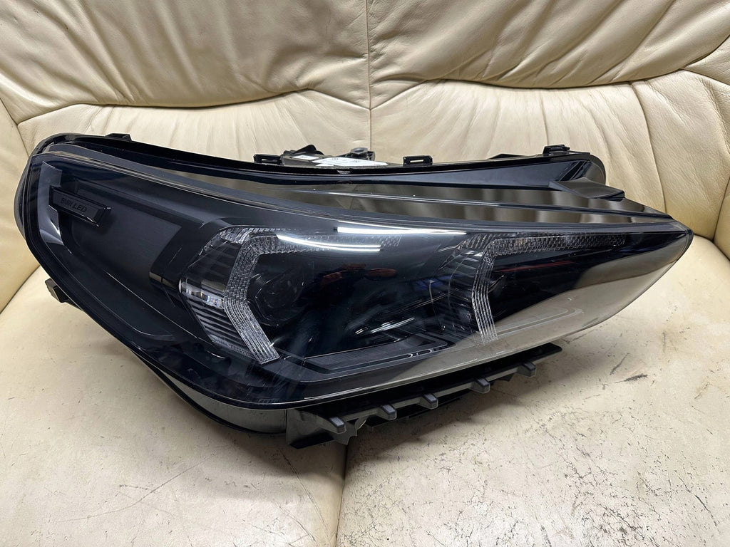 Frontscheinwerfer BMW X1 5A9A236-01 Vorderseite Scheinwerfer Headlight SCH8676129508fb