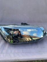 Load image into Gallery viewer, Frontscheinwerfer Skoda Fabia 6V1941016A 1EL01182402 Rechts Headlight