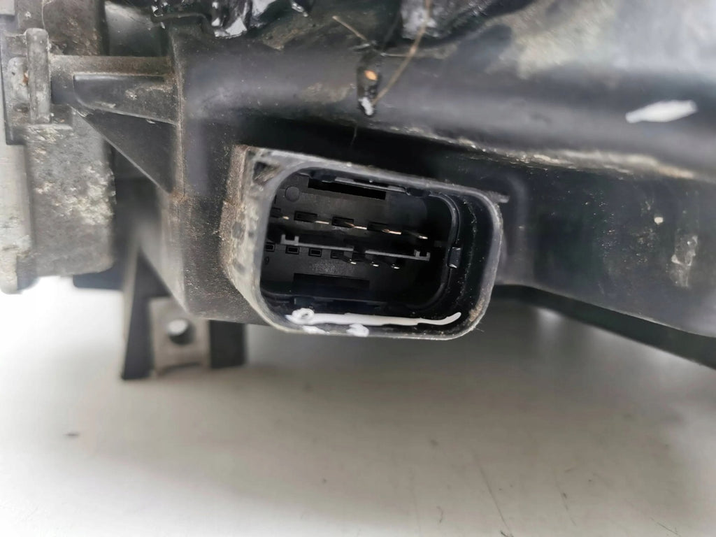 Frontscheinwerfer BMW 7 F01 F02 F03 F04 7182138 Rechts Scheinwerfer Headlight SCH8319496780ru