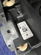 Load image into Gallery viewer, Frontscheinwerfer VW 11B941036G 1B941035G Ein Stück (Rechts oder Links) SCH6858369466px