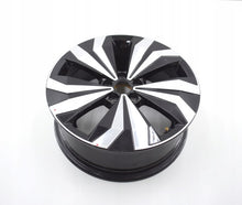 Laden Sie das Bild in den Galerie-Viewer, 1x Alufelge 17 Zoll 6.5" 5x100 39ET Glanz Silber 2GM601025E VW T-Cross Rim Wheel FEL5732799551mg