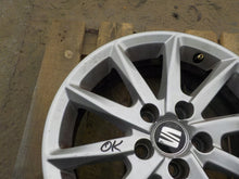 Load image into Gallery viewer, 1x Alufelge 15 Zoll 6.0" 5x100 38ET Glanz Silber 6P0601025E Seat Ibiza Iii FEL1461518560jq