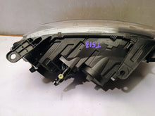 Laden Sie das Bild in den Galerie-Viewer, Frontscheinwerfer Dacia Duster 260609367R LED Ein Stück (Rechts oder Links)