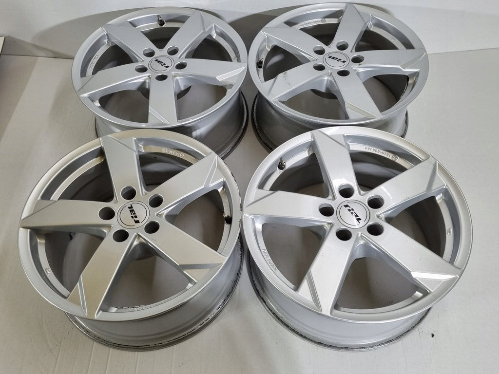 4x Alufelge 17 Zoll 7.5" 5x112 28ET Glanz Silber Audi Rim Wheel FEL2218018472re