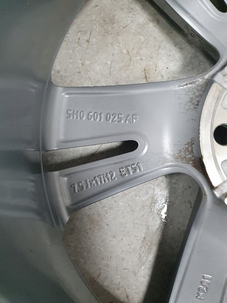1x Alufelge 17 Zoll 7.5" 5x112 51ET Glanz Silber 5H0601025AF VW Golf Viii FEL3946983461jj