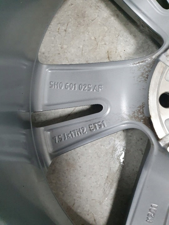 1x Alufelge 17 Zoll 7.5" 5x112 51ET Glanz Silber 5H0601025AF VW Golf Viii FEL3946983461jj