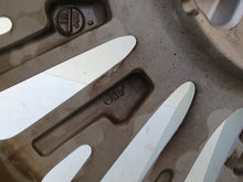 Laden Sie das Bild in den Galerie-Viewer, 1x Alufelge 18 Zoll 7.0&quot; 5x114.3 7183810 Mitsubishi Outlander Rim Wheel