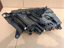 Laden Sie das Bild in den Galerie-Viewer, Frontscheinwerfer Skoda Enyaq 1EX014773-83 5LB941015H LED Links Headlight