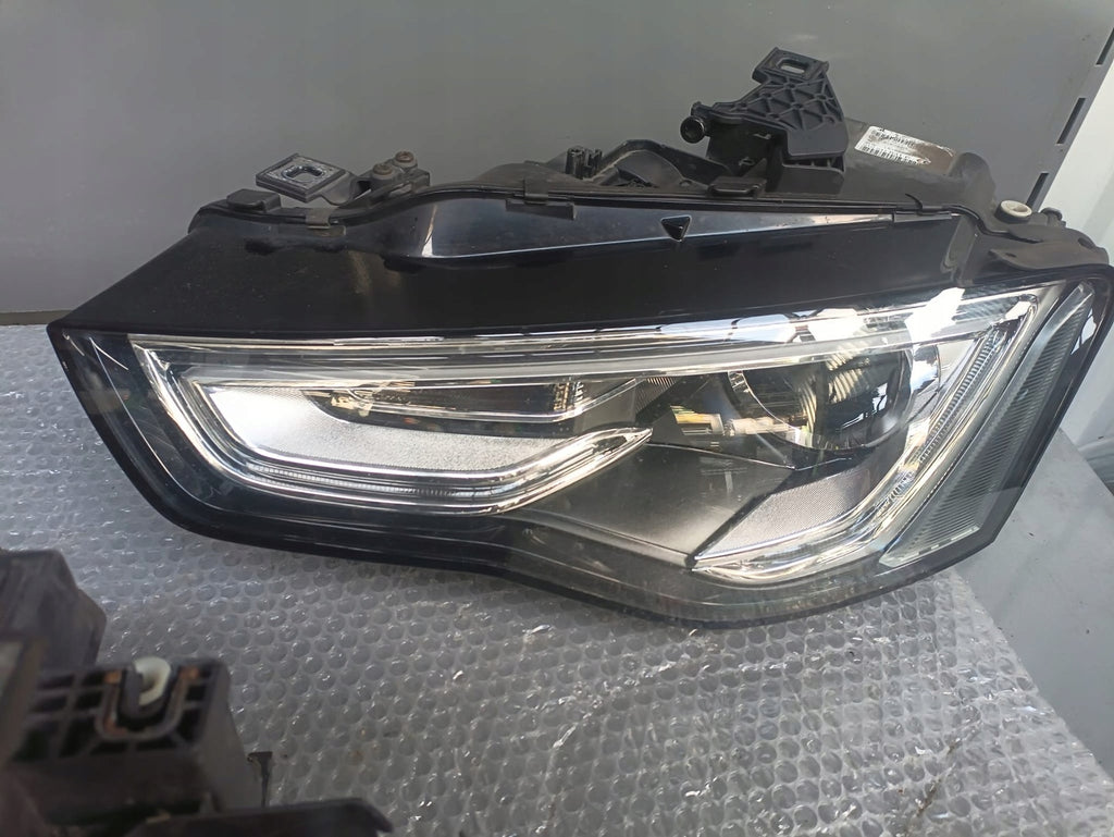Frontscheinwerfer Audi A5 8T0941031C 8T0941032C Ein Stück (Rechts oder Links)