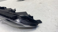 Laden Sie das Bild in den Galerie-Viewer, Frontscheinwerfer Hyundai Kona 92207-J9000 Ein Satz Scheinwerfer Headlight SCH8221373720mx
