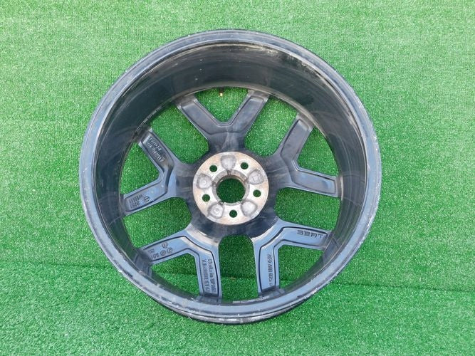 1x Alufelge 18 Zoll 7.0" 5x112 47ET Glanz Schwarz 6F9601025B Mg Ibiza Arona