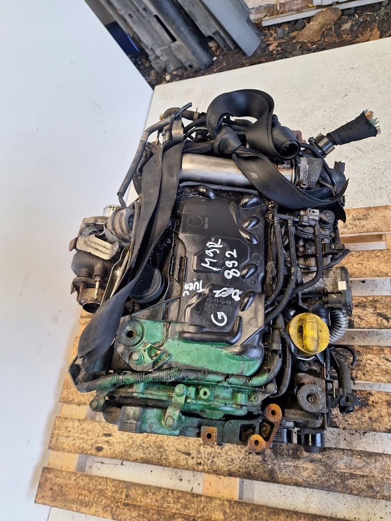 Motor Renault 14 121 150 1.4 DCI 150PS 52kW Diesel Engine Unkomplett