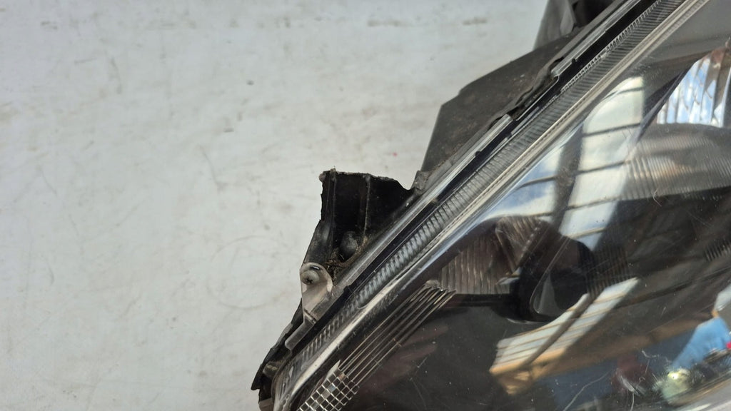 Frontscheinwerfer Mazda II Links Scheinwerfer Headlight