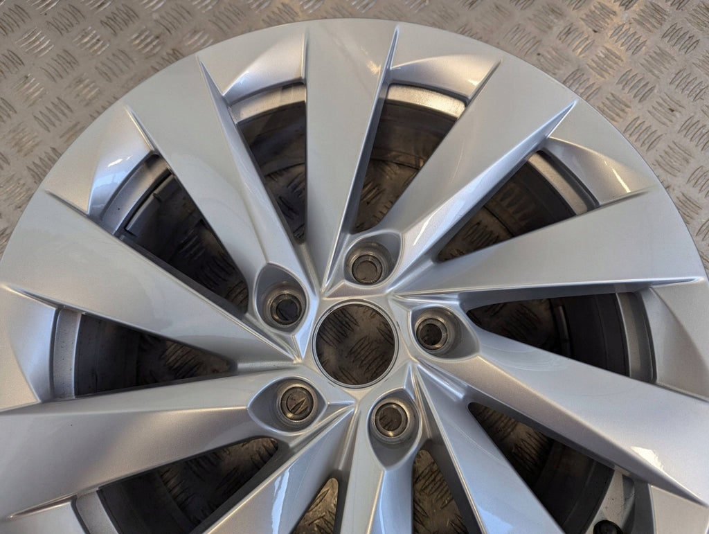 1x Alufelge 17 Zoll 7.0" 5x112 46ET 5E3601025 Skoda Octavia Iv Rim Wheel FEL3110417782un