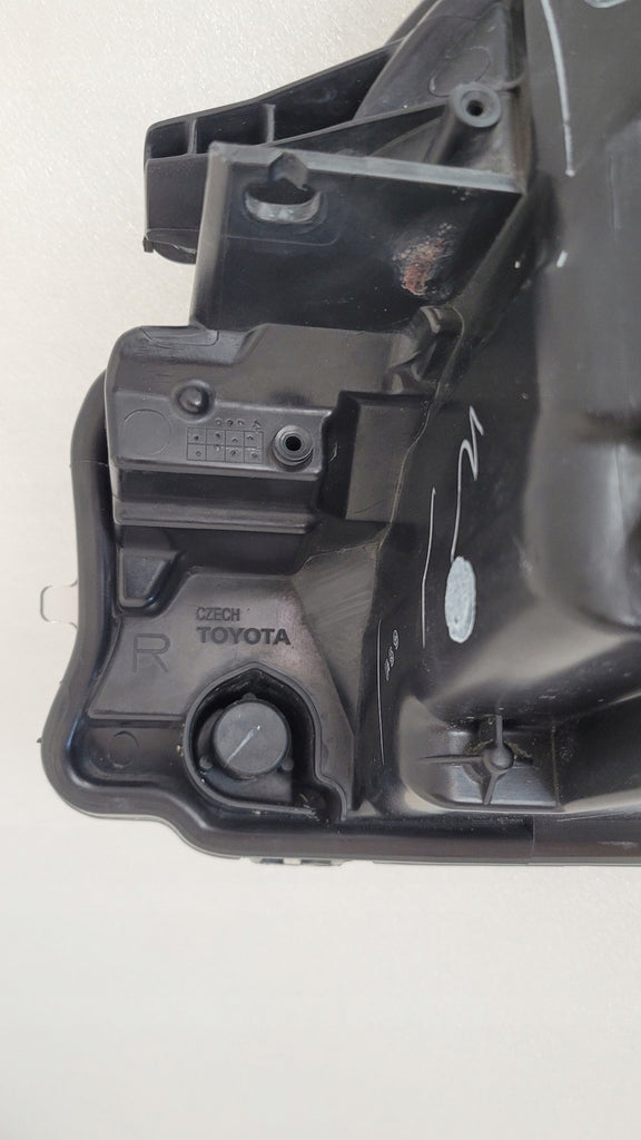 Frontscheinwerfer Toyota Yaris Rechts Scheinwerfer Headlight