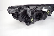 Laden Sie das Bild in den Galerie-Viewer, Frontscheinwerfer Skoda Octavia IV 5E4941035 Links Scheinwerfer Headlight SCH6207163546ue