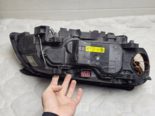 Laden Sie das Bild in den Galerie-Viewer, Frontscheinwerfer Volvo Xc70 31383540 Links Scheinwerfer Headlight SCH3223984332xz