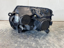 Laden Sie das Bild in den Galerie-Viewer, Frontscheinwerfer Dacia Duster 260100156R Rechts Scheinwerfer Headlight