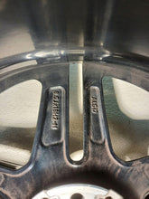 Laden Sie das Bild in den Galerie-Viewer, 1x Alufelge 18 Zoll 8.5&quot; 5x112 49ET A2054019600 Mercedes-Benz W205 Rim Wheel