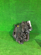 Laden Sie das Bild in den Galerie-Viewer, Frontscheinwerfer Hyundai Tucson 92102N7000 Rechts Scheinwerfer Headlight SCH9759813780ru