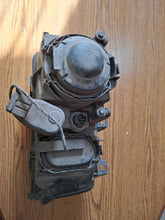 Laden Sie das Bild in den Galerie-Viewer, Frontscheinwerfer BMW 3 E36 83535899 Links Scheinwerfer Headlight SCH8362233557cg