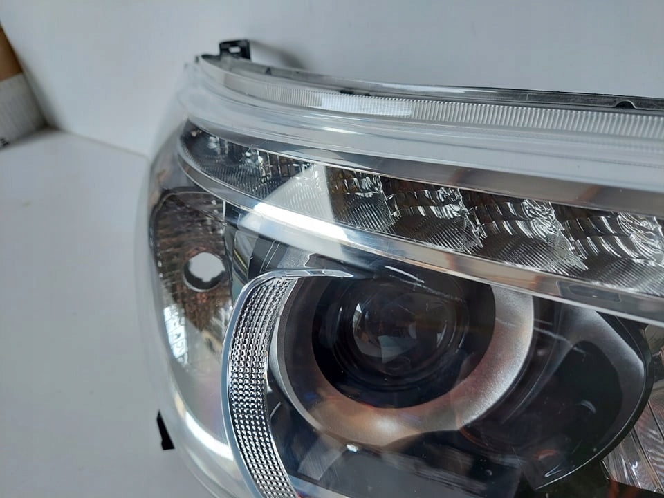 Frontscheinwerfer Toyota Hilux 0K-56 LED Rechts Scheinwerfer Headlight SCH8168966204go