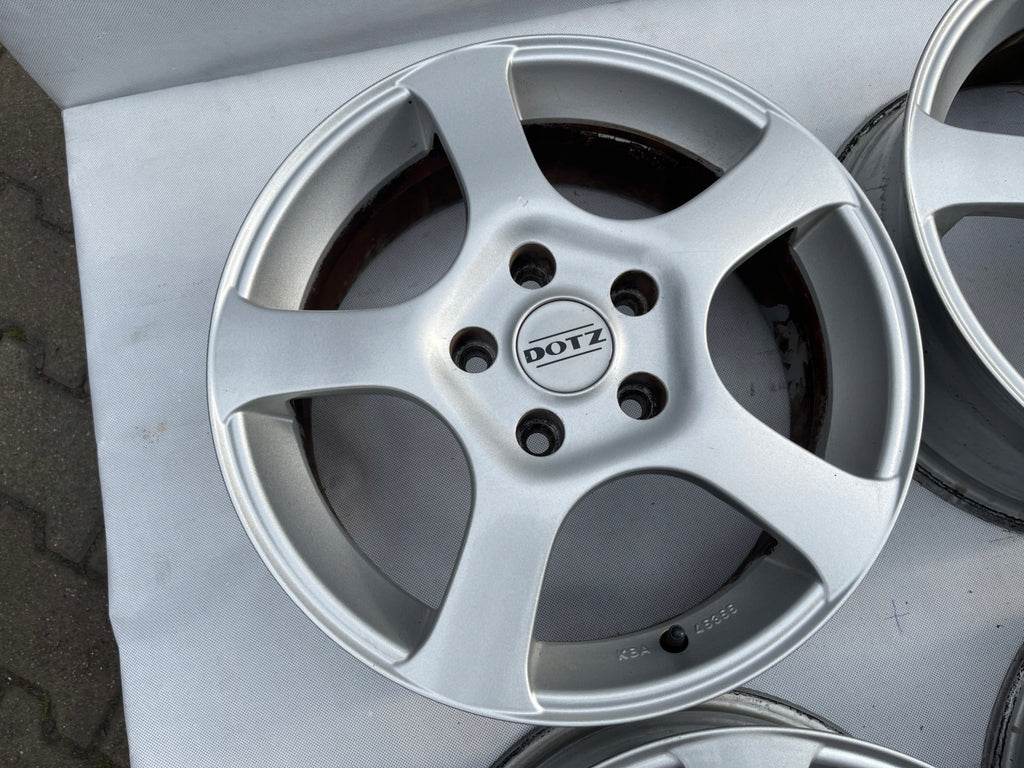 4x Alufelge 16 Zoll 6.5" 5x114.3 40ET Nissan Rim Wheel FEL7038495241dz
