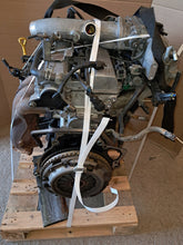 Laden Sie das Bild in den Galerie-Viewer, Motor Kia Sportage FE3N 2.0 165TKm 1996 Benzin Engine Komplett