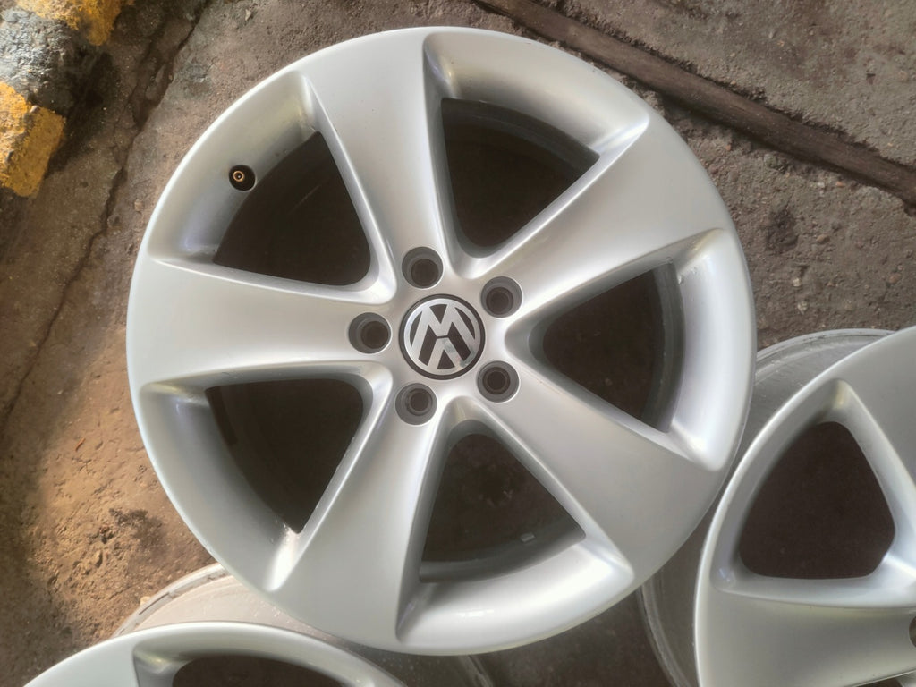 4x Alufelge 17 Zoll 6.5" 5x112 39ET Glanz Silber 3C8601025F VW I Rim Wheel FEL6034533310ji