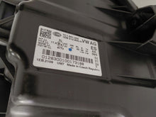 Load image into Gallery viewer, Frontscheinwerfer VW Crafter 7C1941005 Links Scheinwerfer Headlight SCH3908895980tt