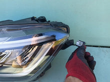 Load image into Gallery viewer, Frontscheinwerfer VW Taigo 2G7941005A LED Links Scheinwerfer Headlight