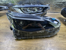 Laden Sie das Bild in den Galerie-Viewer, Frontscheinwerfer Toyota Yaris Cross OD-310 Rechts Scheinwerfer Headlight SCH7626484381rn