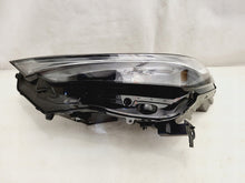 Laden Sie das Bild in den Galerie-Viewer, Frontscheinwerfer Honda Hr-V Logo Full LED Ein Stück (Rechts oder Links)