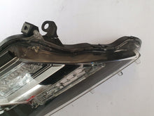 Laden Sie das Bild in den Galerie-Viewer, Frontscheinwerfer Toyota Rav 4 W0836 Xenon Rechts Scheinwerfer Headlight