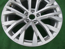 Load image into Gallery viewer, 1x Alufelge 18 Zoll 8.0" 5x112 25ET Glanz Silber 760601025H VW Touareg Rim Wheel FEL9013006823rs