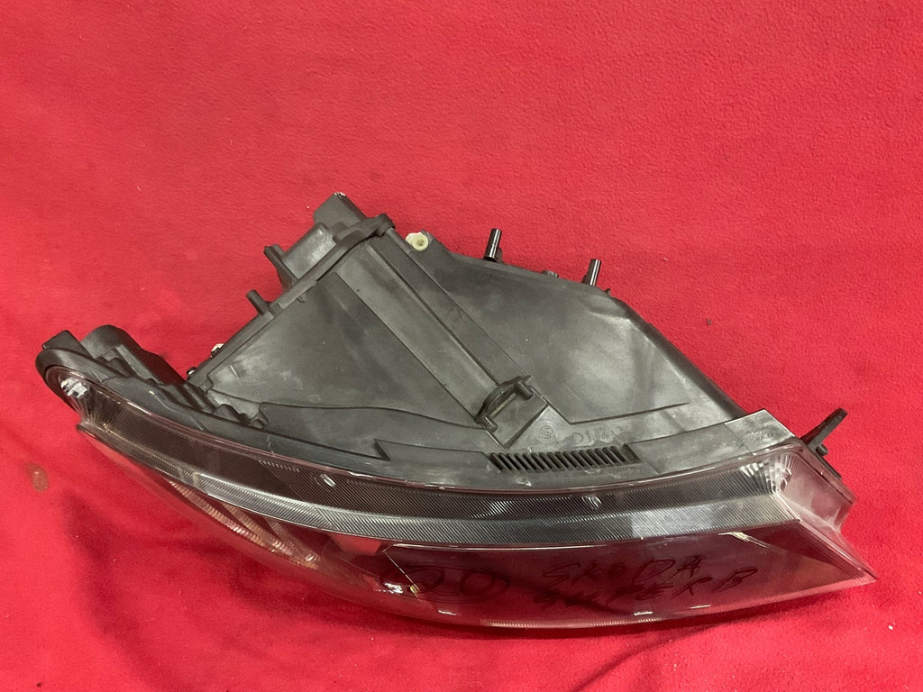 Frontscheinwerfer Skoda Superb II 3T1941016JK Xenon Rechts Headlight